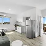 Modern Sea View Apartment *