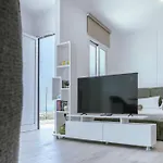 Modern Sea View Apartment Peyia