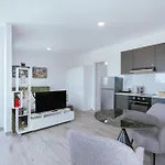 Apartment Modern Sea View *
