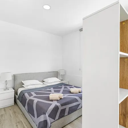 Apartman Modern Sea View *