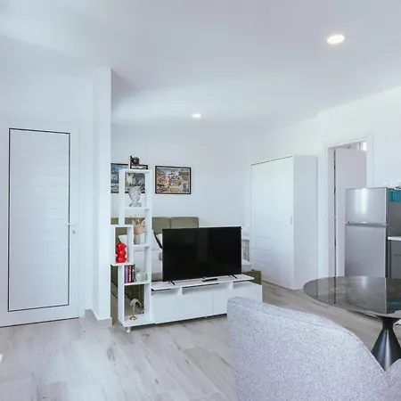 Apartment Modern Sea View *