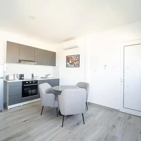 Modern Sea View Apartment