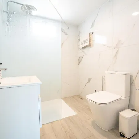 Modern Sea View Apartment