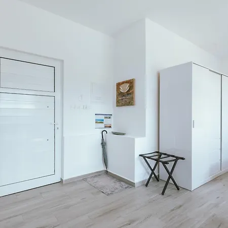 Modern Sea View By Goesa Peyia